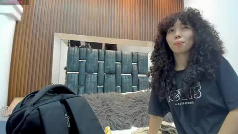 ally_and_noah_ online show from April 30, 11:16 am