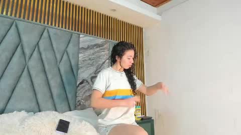 ally_and_noah_ online show from June 6, 11:37 am