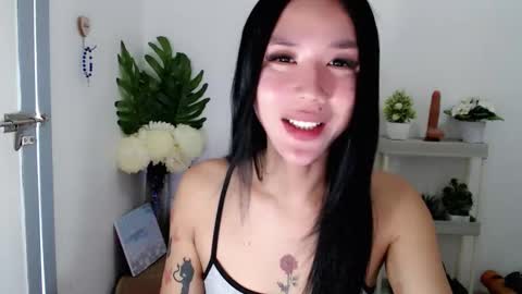 Snapshot of ally_monts chatting on November 30, 1:53 am ally_monts online show from November 30, 1:53 am