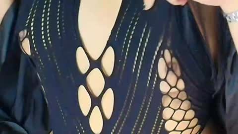 Snapshot of ally_riso chatting on May 16, 4:31 am Ally help me reach 100 satisfaid online show from May 16, 4:31 am