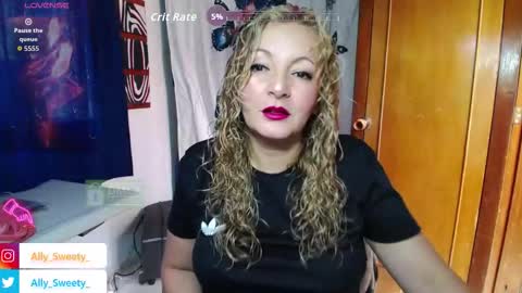 ally_sweety online show from January 17, 5:38 pm