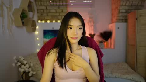 Snapshot of allyah_sky chatting on February 21, 7:10 pm Allyah Sky online show from February 21, 7:10 pm