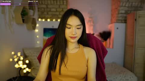 Snapshot of allyah_sky chatting on February 22, 10:20 pm Allyah Sky online show from February 22, 10:20 pm