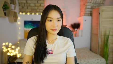 Snapshot of allyah_sky chatting on March 8, 1:39 am Allyah Sky online show from March 8, 1:39 am