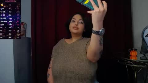         online show from October 28, 7:27 pm