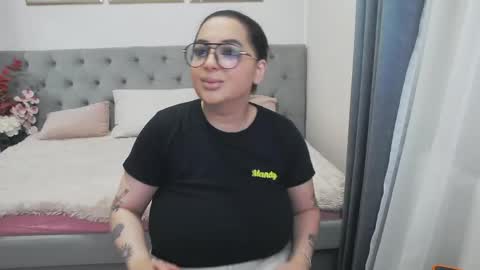 Snapshot of allyiah chatting on May 20, 8:15 pm online show from May 20, 8:15 pm
