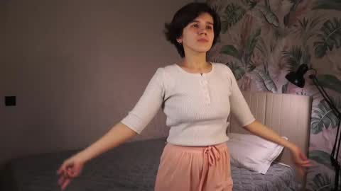 Emily online show from December 15, 4:28 am