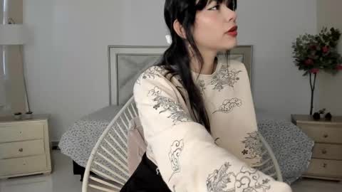 Snapshot of allyson_4 chatting on January 9, 7:29 pm Allyson 3 online show from January 9, 7:29 pm