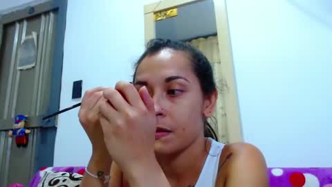 Snapshot of allyson_collins_ chatting on May 29, 9:13 pm Allyson collins online show from May 29, 9:13 pm