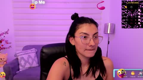 allyson online show from December 3, 5:45 pm