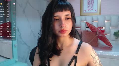 Allysa  online show from October 29, 8:27 am