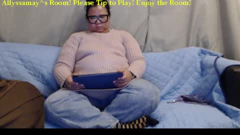 Allyssamay online show from February 18, 3:57 am