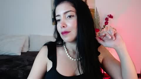 alma_art_ online show from August 3, 8:01 pm