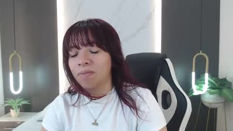 ALMA FENIX  online show from January 10, 12:15 pm