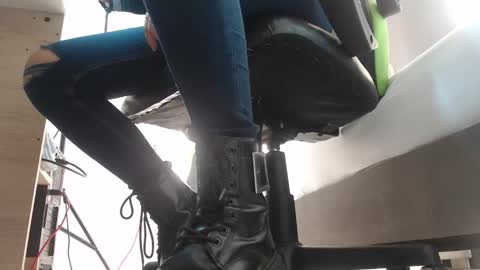 ALMA FENIX  online show from February 18, 12:06 pm