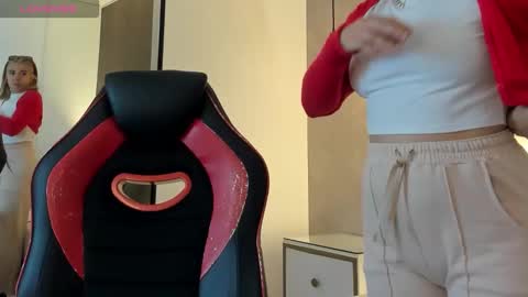 ALMA FENIX  online show from November 19, 12:27 pm