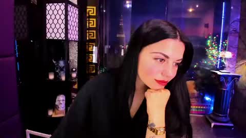 Snapshot of alma_pearl chatting on July 19, 9:35 am Alma online show from July 19, 9:35 am