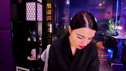 Snapshot of alma_pearl chatting on July 28, 8:21 am Alma online show from July 28, 8:21 am