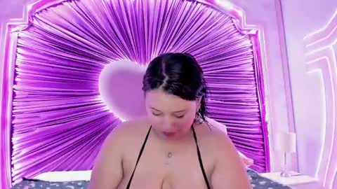 alma_rivers online show from May 1, 11:37 am