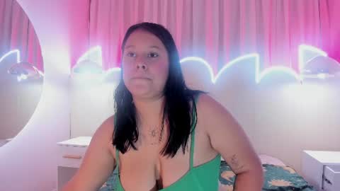 Snapshot of alma_rivers chatting on June 23, 3:21 pm alma_rivers online show from June 23, 3:21 pm
