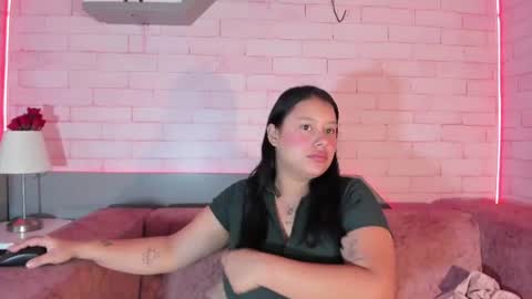 Snapshot of alma_rivers chatting on July 31, 5:01 pm alma_rivers online show from July 31, 5:01 pm