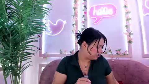 Snapshot of alma_rivers chatting on August 5, 11:02 am alma_rivers online show from August 5, 11:02 am