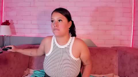 Snapshot of alma_rivers chatting on August 6, 3:58 pm alma_rivers online show from August 6, 3:58 pm