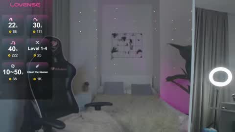 Amina online show from February 3, 3:38 pm