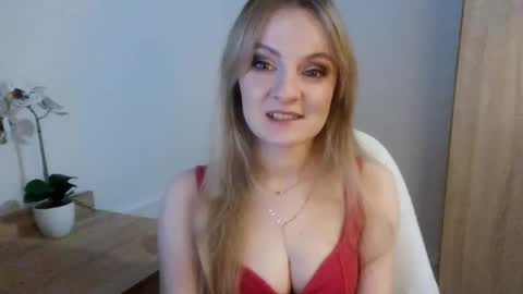 Snapshot of almanature chatting on February 24, 7:19 pm AlmaNature online show from February 24, 7:19 pm