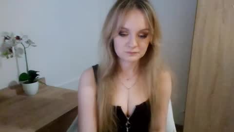 Snapshot of almanature chatting on March 6, 10:36 pm AlmaNature online show from March 6, 10:36 pm