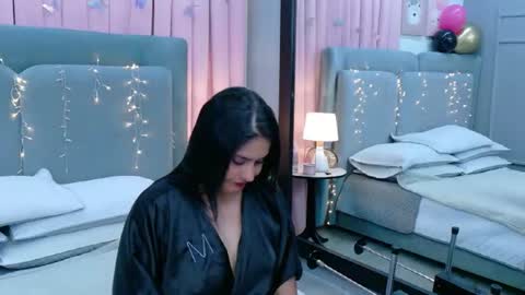 Snapshot of almarose_1 chatting on August 1, 8:41 pm alma online show from August 1, 8:41 pm