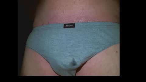 Snapshot of almost__home chatting on November 23, 6:24 am almost__home online show from November 23, 6:24 am