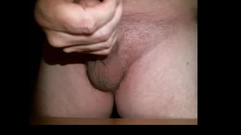 Snapshot of almost__home chatting on February 8, 5:44 am almost__home online show from February 8, 5:44 am