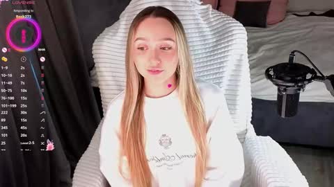 Lia online show from February 26, 3:16 am