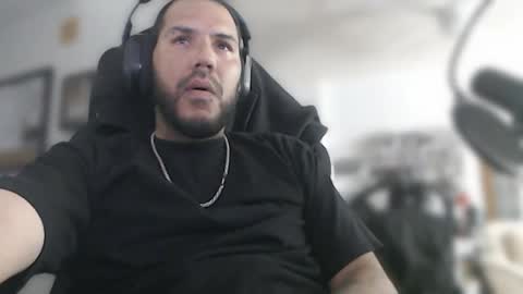 simplyfaded online show from November 6, 10:38 am