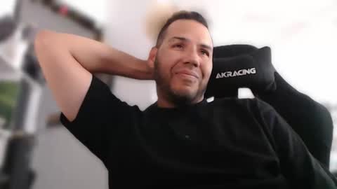 simplyfaded online show from November 16, 10:37 pm