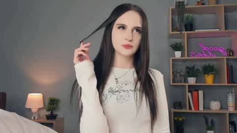 Alona online show from May 2, 7:13 am