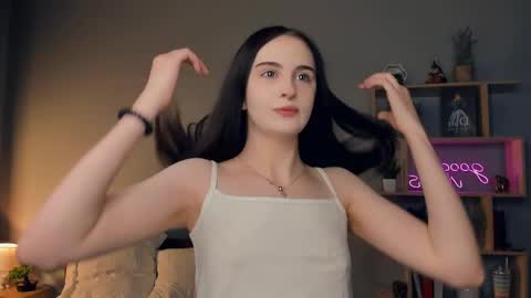 Snapshot of alonareinicke chatting on May 10, 6:46 pm Alona online show from May 10, 6:46 pm