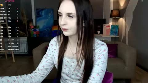 Snapshot of alonareinicke chatting on July 10, 8:11 pm Alona online show from July 10, 8:11 pm