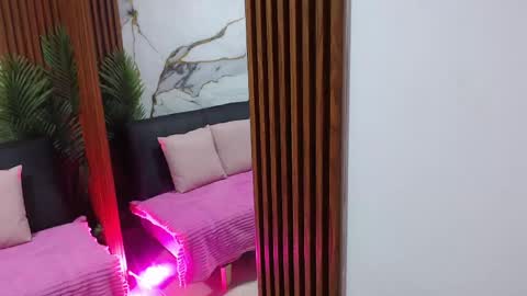 alonddra_tay online show from April 23, 11:31 am