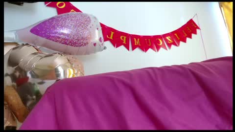 alondra online show from May 21, 1:29 pm