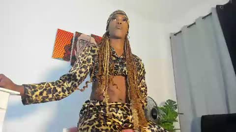 alondra online show from July 21, 1:19 am