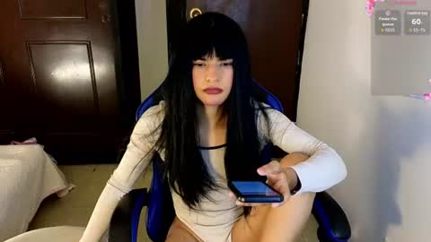 Snapshot of alondraferrer chatting on June 21, 11:51 pm alondraferrer online show from June 21, 11:51 pm