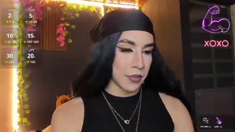 Hazel Bowie online show from July 8, 1:10 am