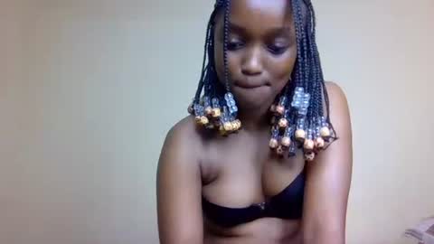 Elly online show from November 15, 8:33 am