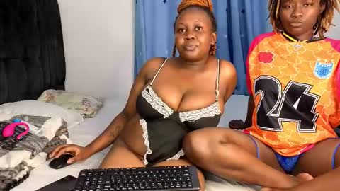 alotta_titties online show from February 7, 9:07 pm