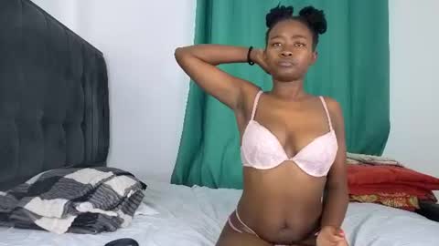 alotta_titties online show from June 13, 8:12 am
