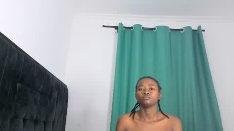 Snapshot of alotta_titties chatting on June 22, 7:11 pm alotta_titties online show from June 22, 7:11 pm