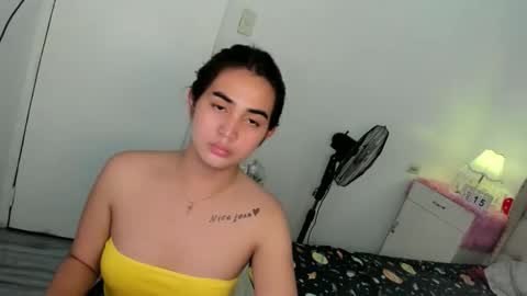 alovelydollnica online show from October 15, 11:21 am