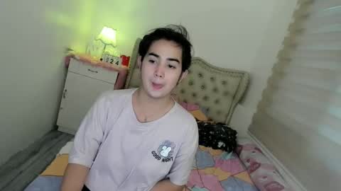 alovelydollnica online show from November 24, 5:51 am